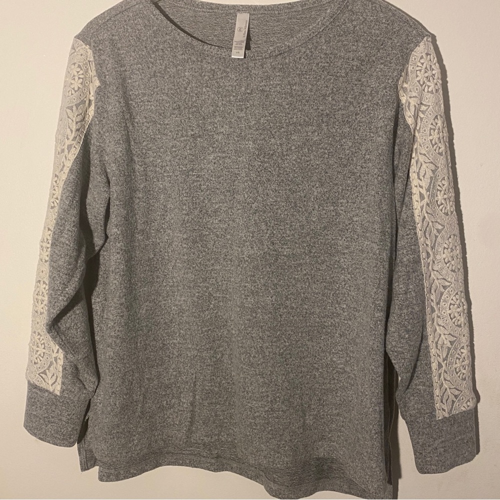 Grey sweater with white lace sleeve detail